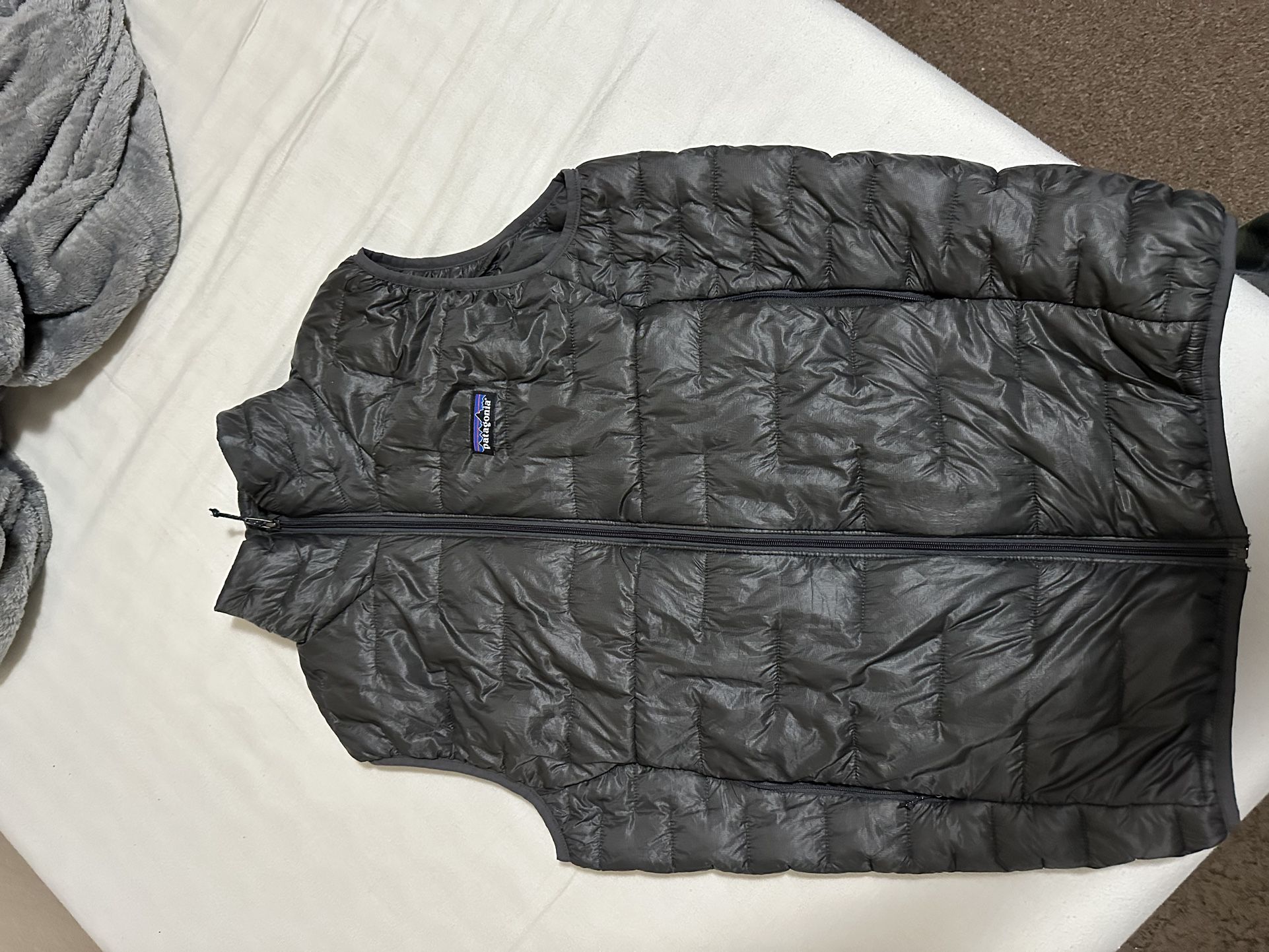 Patagonia Micro Puff Vest size small Mens 