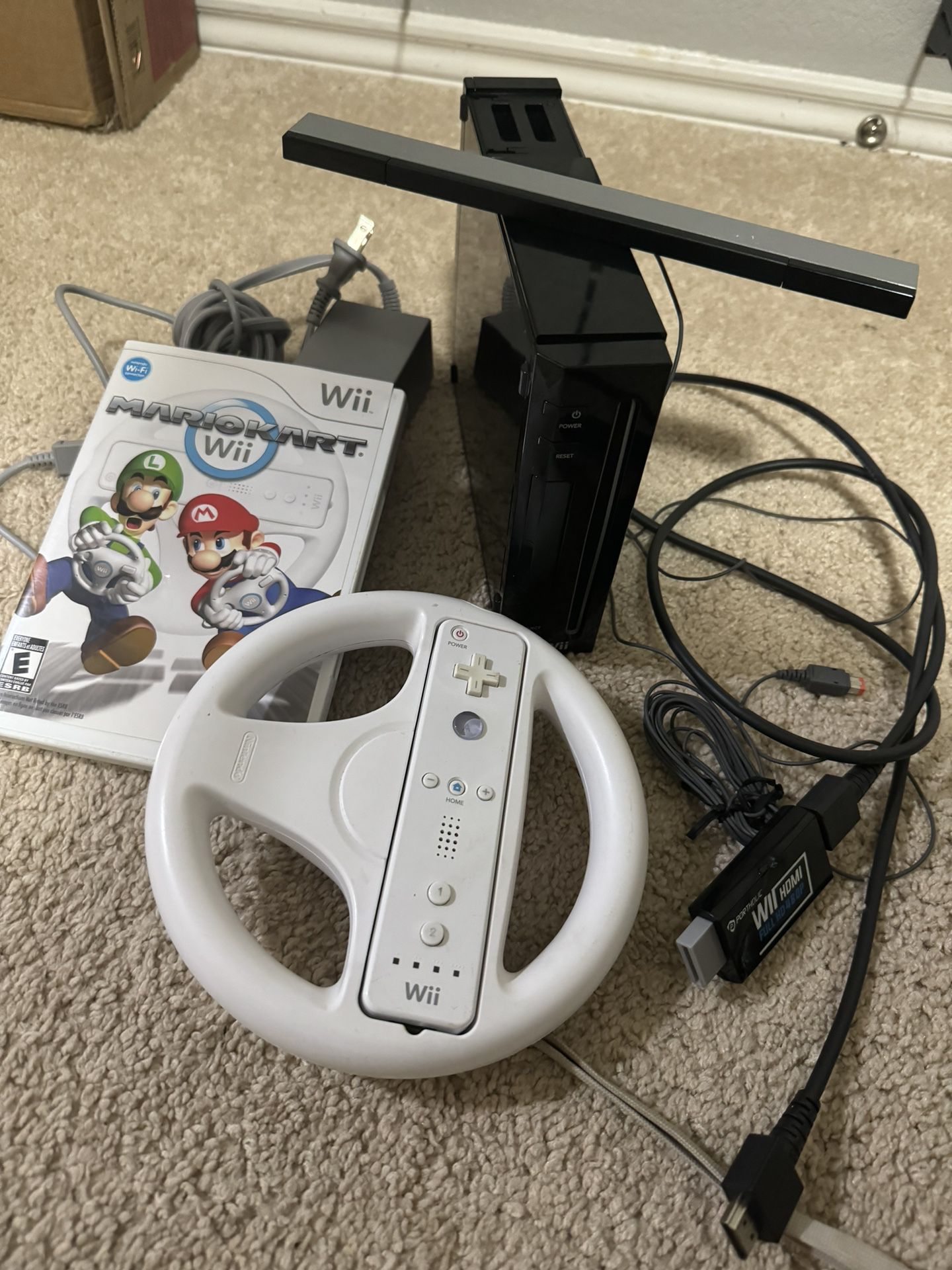 Nintendo Wii console w/ MarioKart & Wheel and HDMI Video Converter