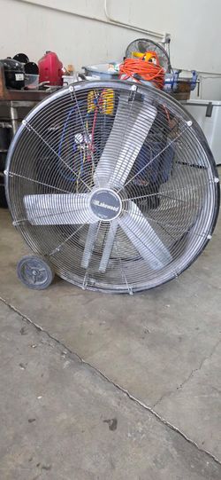 Lakewood 40 Inch Warehouse Fan