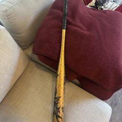 2023 DeMarini Voodoo 33/30 bat