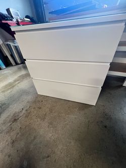 IKEA malm 3 drawer dresser