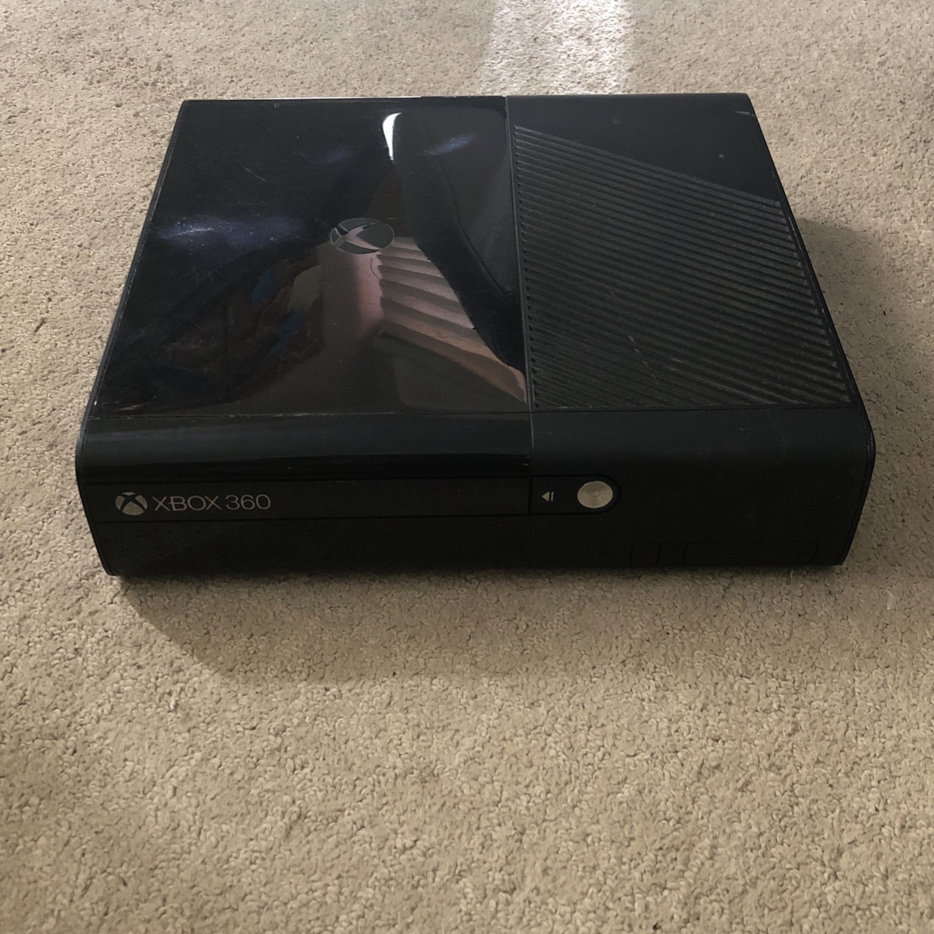 Xbox 360 Gaming Console