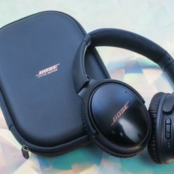 Bose QC 35 Wireless Headphones Limited Edition 