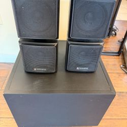 Two Speakers Set With 8 Inch Subwoofer