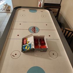 Air Hockey Table