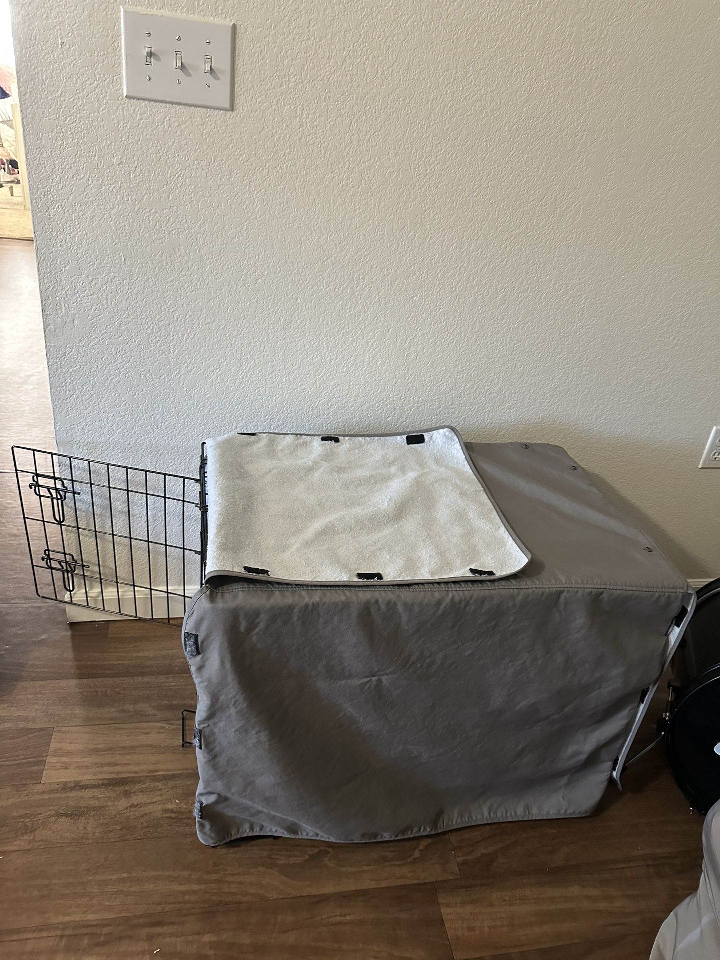 Kennel With Cover