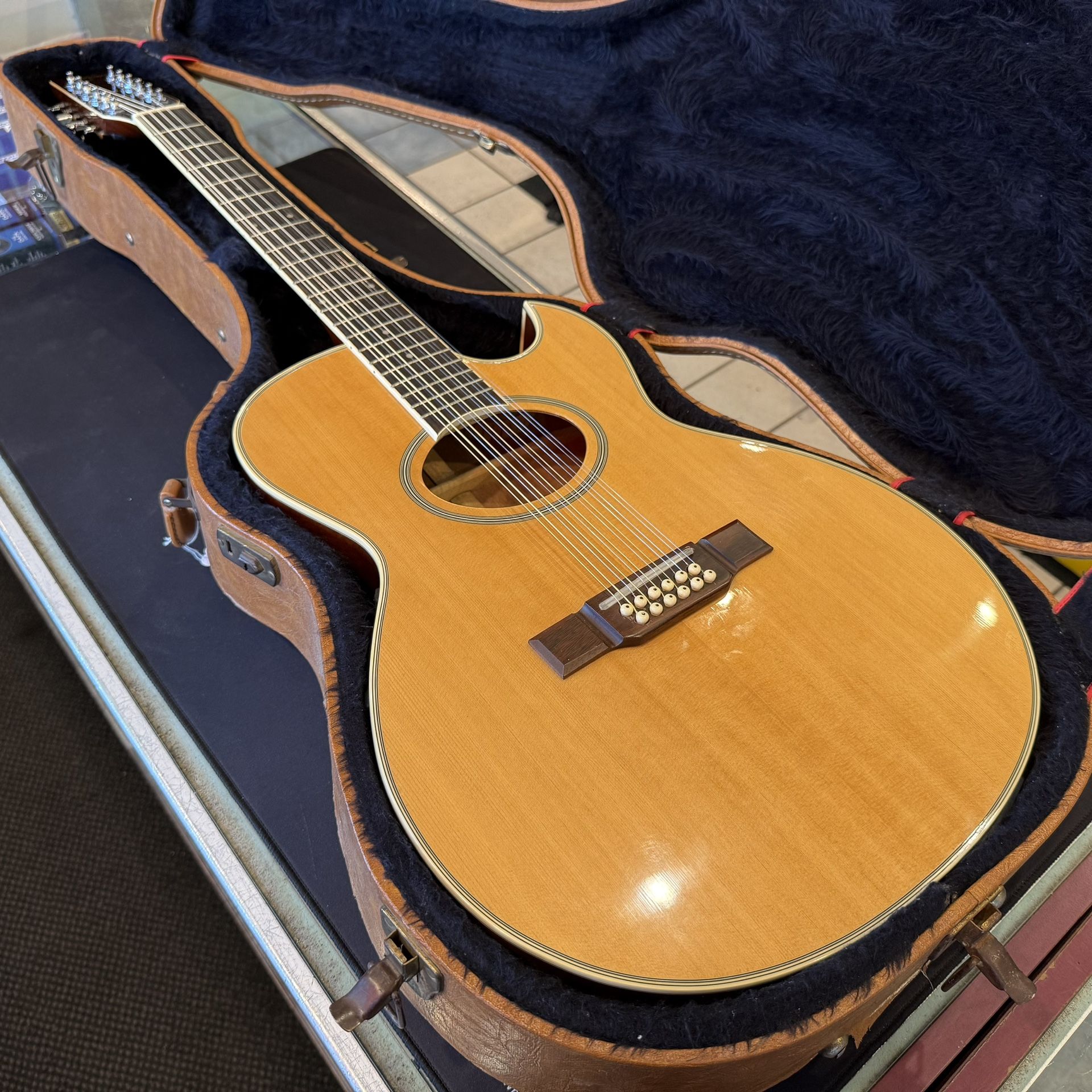 Washburn EA20-12N Mini Jumbo 12-String Acoustic Electric Guitar