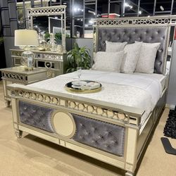 Gorgeous Glam Bedroom Set Special!!