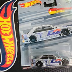 Hot Wheels Premium Deutschland Design 1994 AMG Mercedes C Class DTM Touring Car
