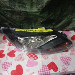 2012-14 Ford Focus Black Right Headlight 