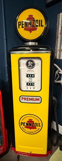 Penzoil Replica Steel Gas Pump with light dials and Globe
