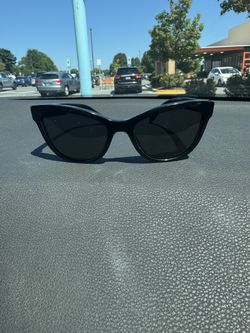 Prada Black cat eye sunglasses #sunnies