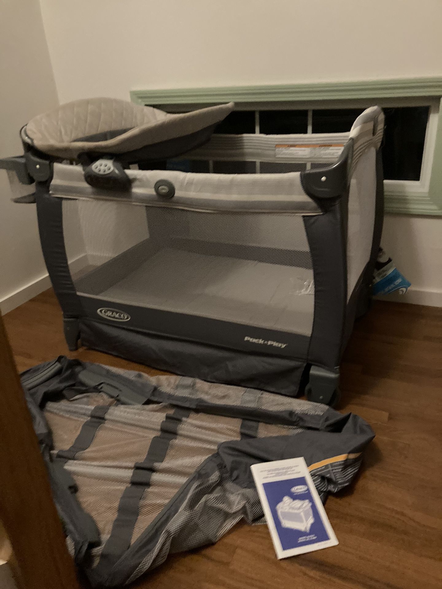 Graco Pack And Play W Change Table