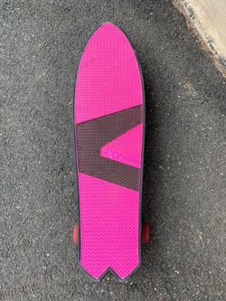 3 wheel pink skateboard w/ front caster wheel