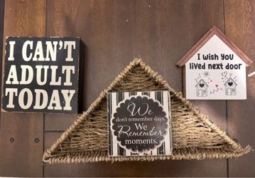 Set of 3 Decorative Wood Signs