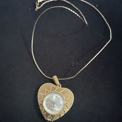 14kt Gold Choker With Pendant 