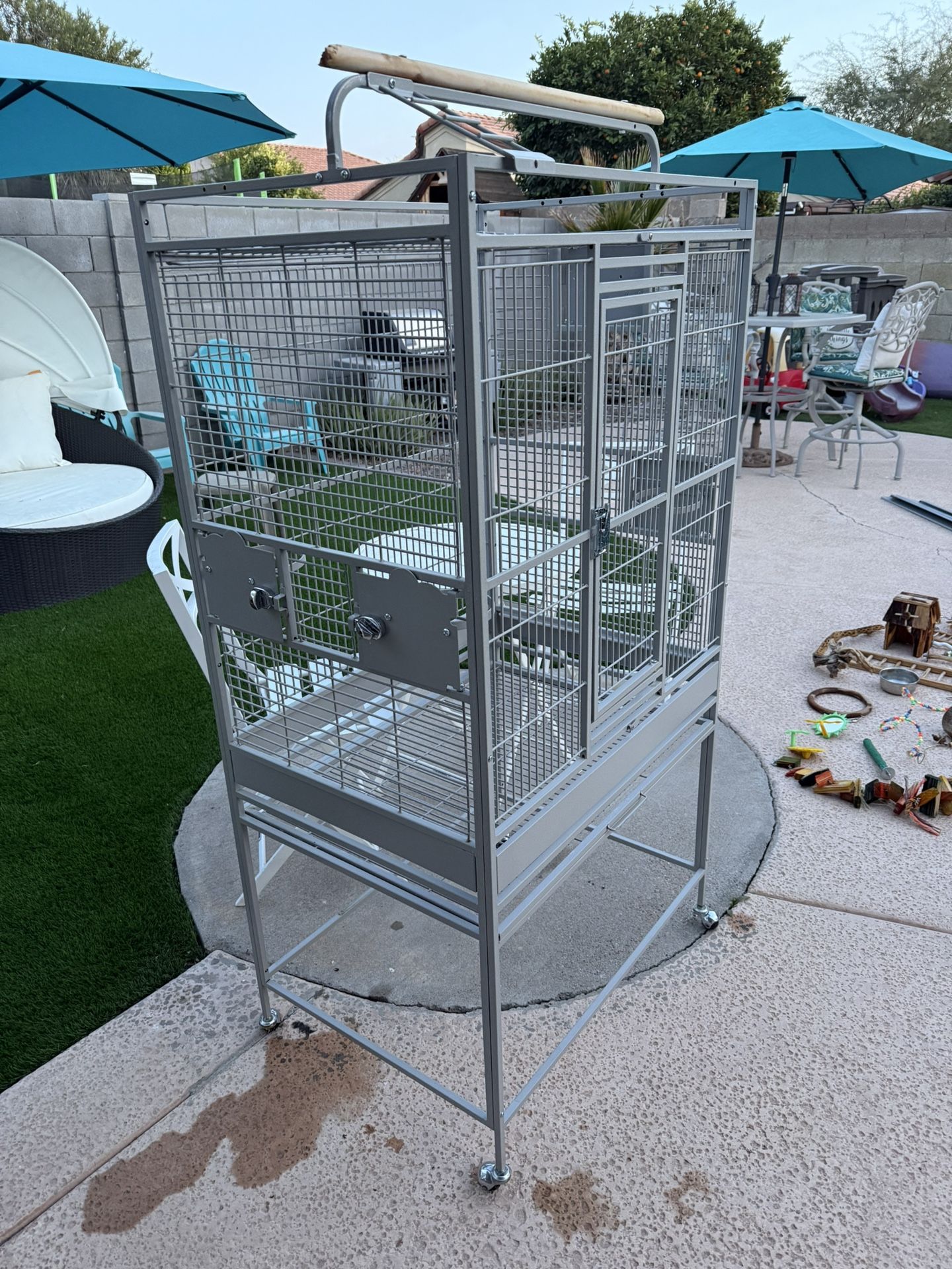 Large Rolling Bird Cage