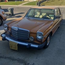 1976 Mercedes 300D Diesel