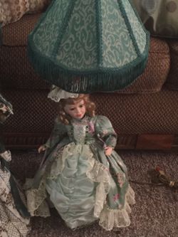 Doll lamp