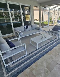 Outdoor patio set