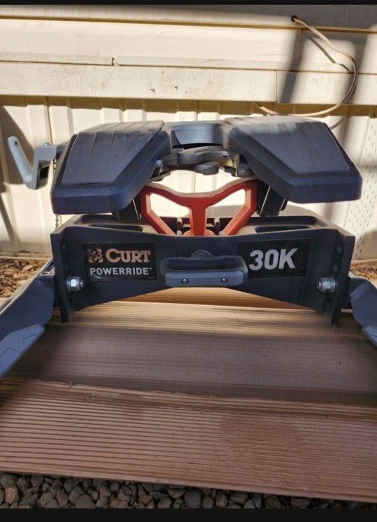Curt Powerride 5th Wheel 30K Lbs