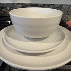 Plate / Dinnerware Set 