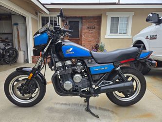 1984 Honda NIGHTHAWK