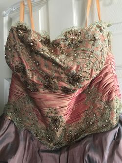 BEAUTIFUL DRESS