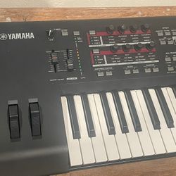 Yamaha MOX6 for Sale in Stockton, CA - OfferUp