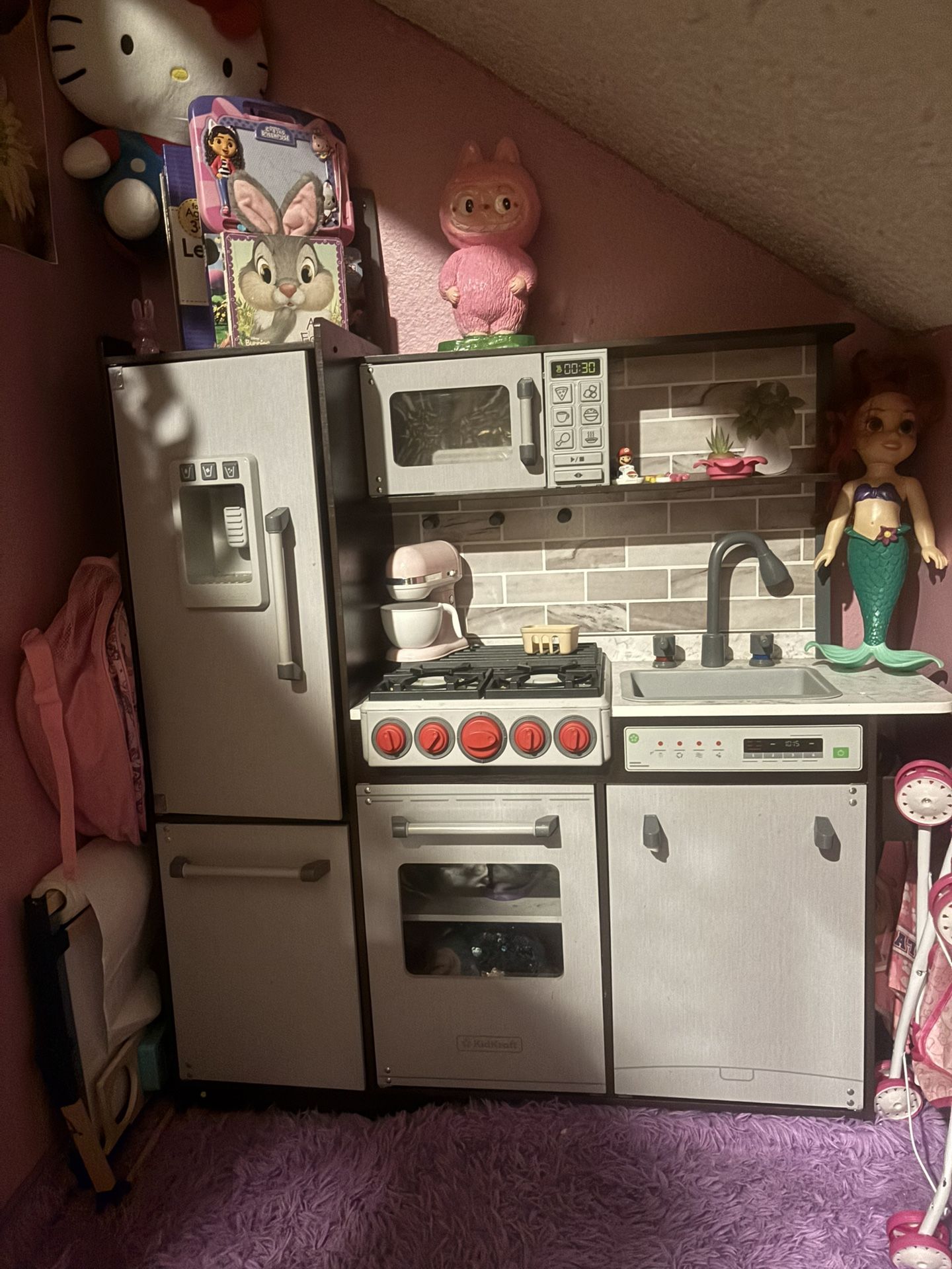 Play Kitchen
