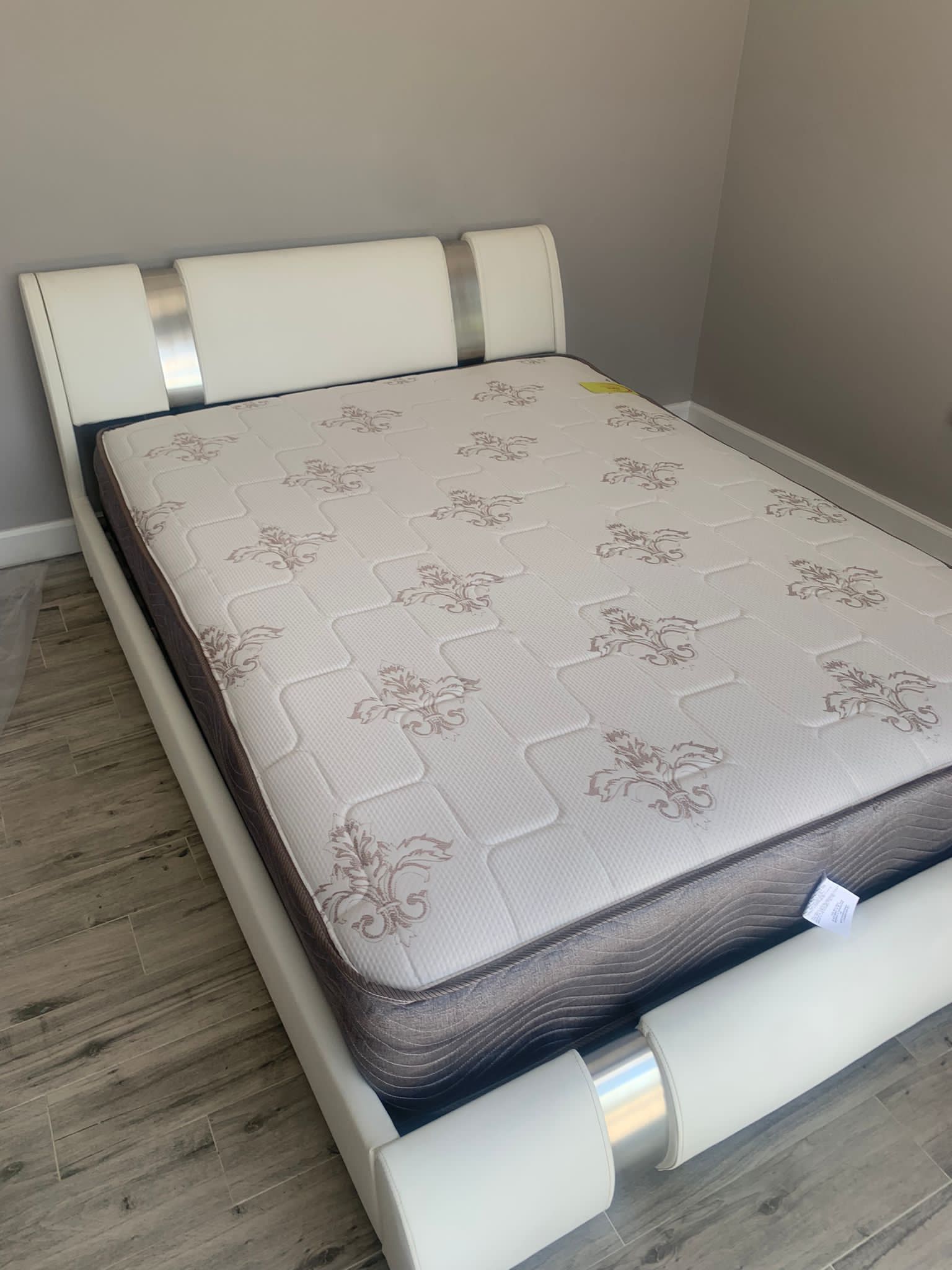 New Queen Mattress And Box Spring 2pc Bed Frame Is Not Included Furniture