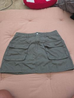 Size 8/10 Olive Green Cargo Mini Skirt