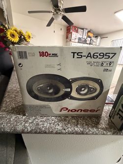 Pioneer TS-A6957 6x9 3-Way Car Speakers