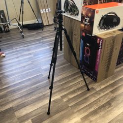 Sirui Tripod With Fluid Head ET-2204 + E-20 Head