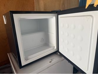 Mini freezer