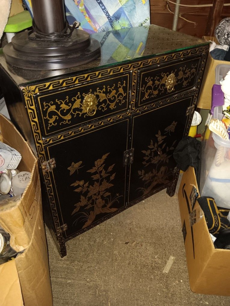 Fancy Side Table/cabinet