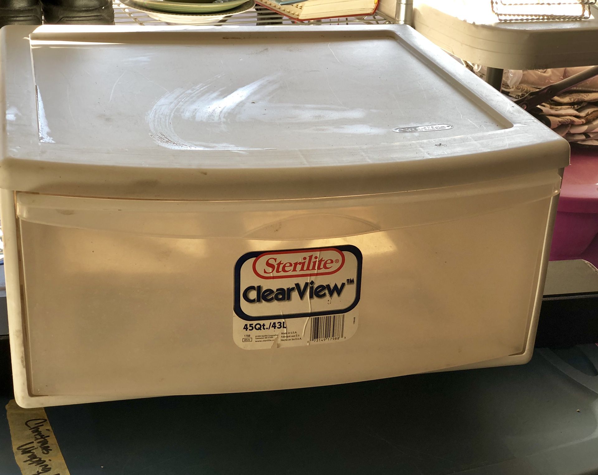 Nice large Sterilite clear view storage container with drawer. Great condition. 45 Quart / stackable