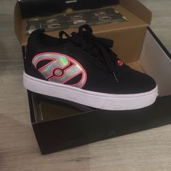 Heelys Size 1