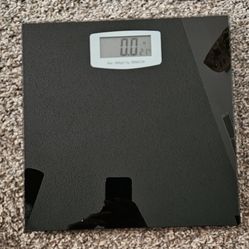 Bucanim Digital Bathroom Scale Model B-BG450