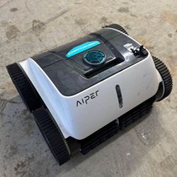 Apier Seagull Cordless-pool cleaning-robot