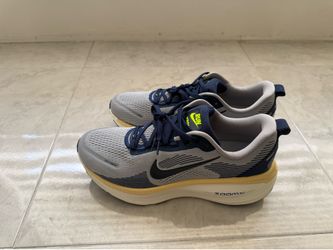 Nike Vomero Plus