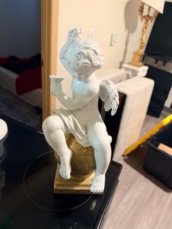 Statue
