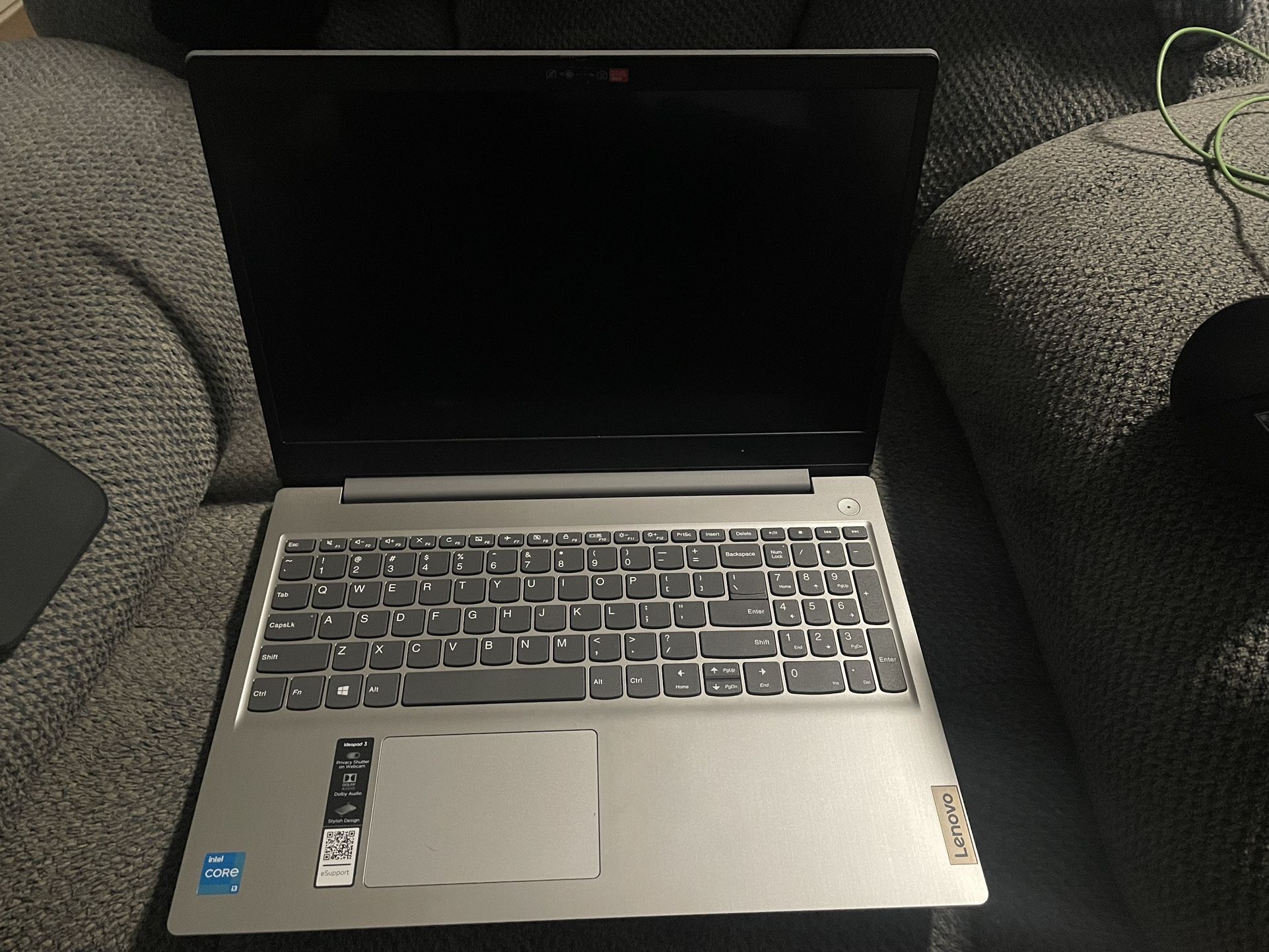 Laptop-Lenovo 