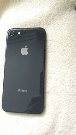 iPhone 8 64Gb Open Carrier/Unlocked