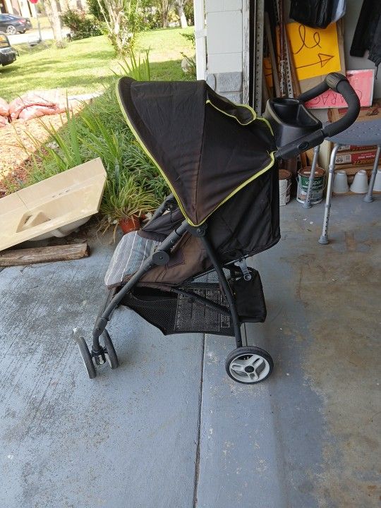 Stroller 