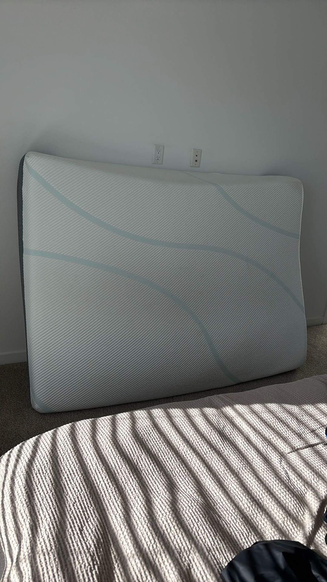 Tempurpedic Queen TEMPUR Adapt Hybrid Medium