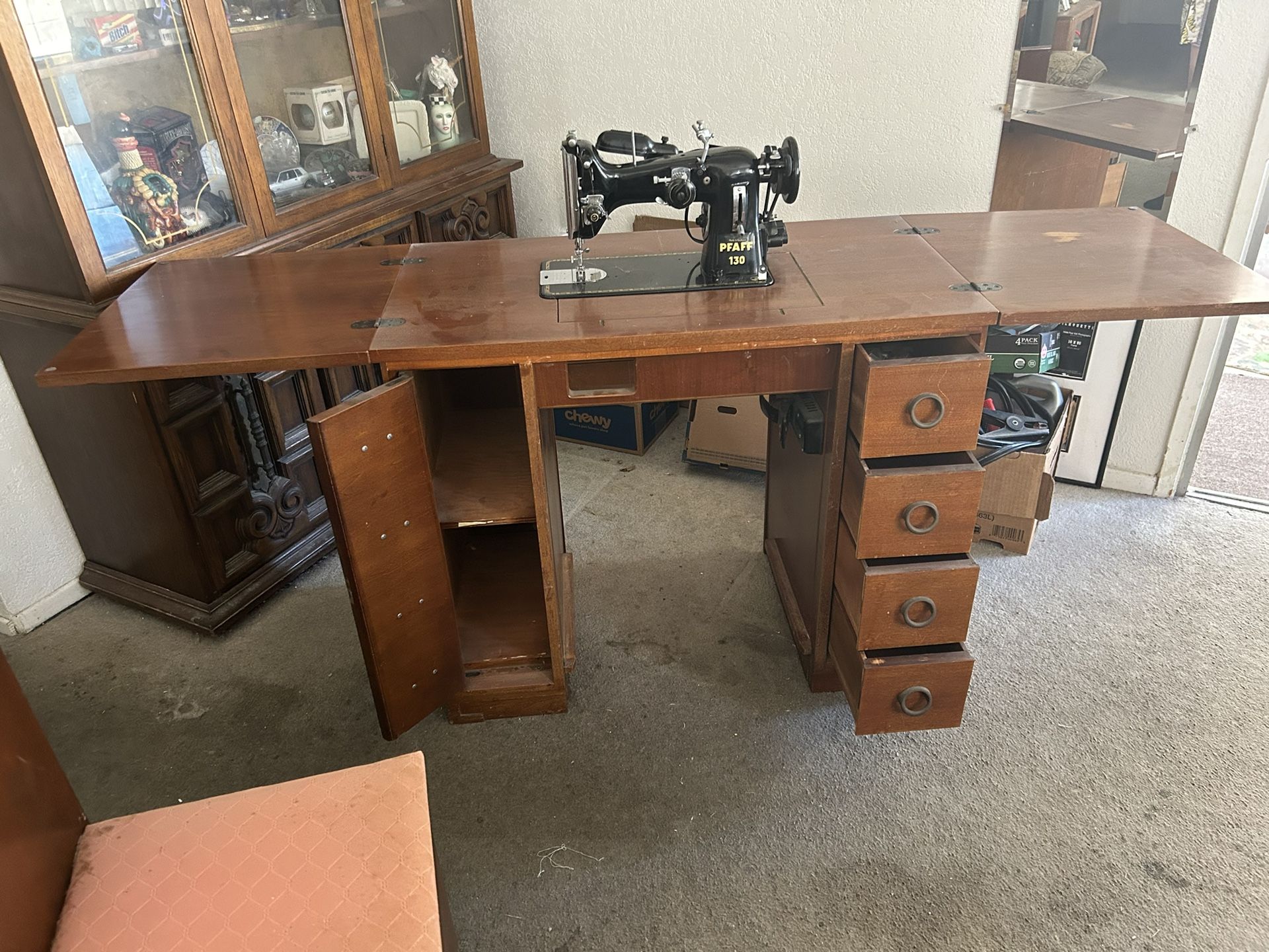 Vintage Pffaf Sewing Machine 