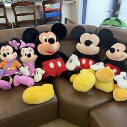 Disney plush Mickey And Minnie Mouse.