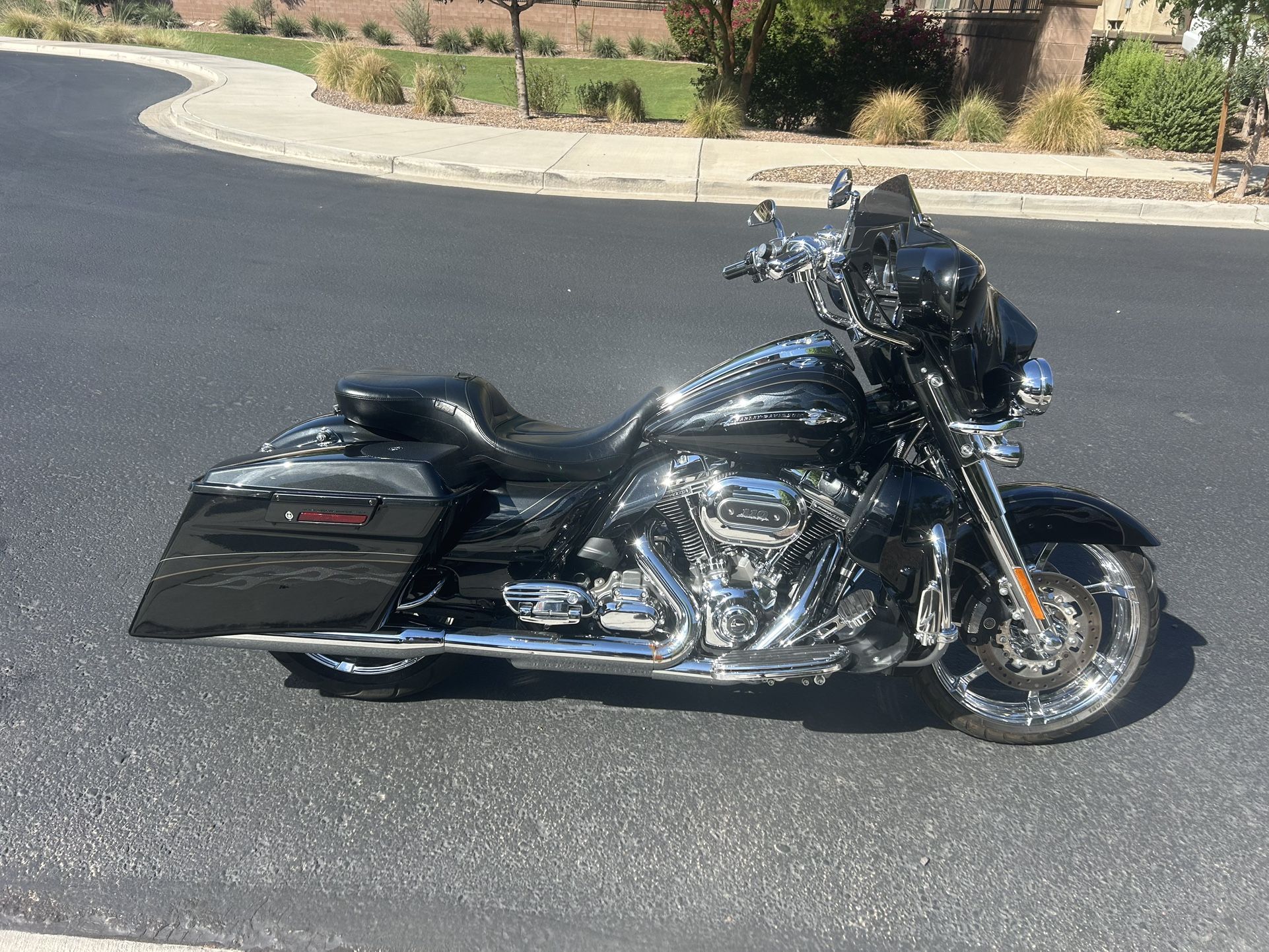 2012 Harley davidson Street glide CVO