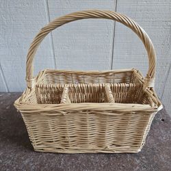 Wicker Silverware Caddy